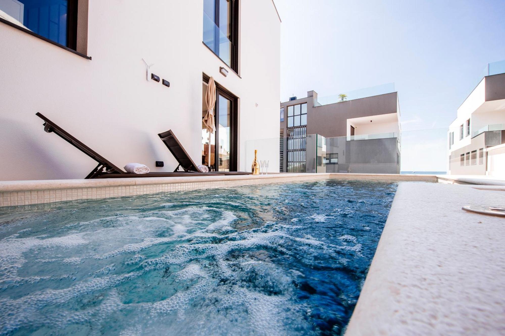 Crystal Holiday Residence II Sukošan Exterior foto